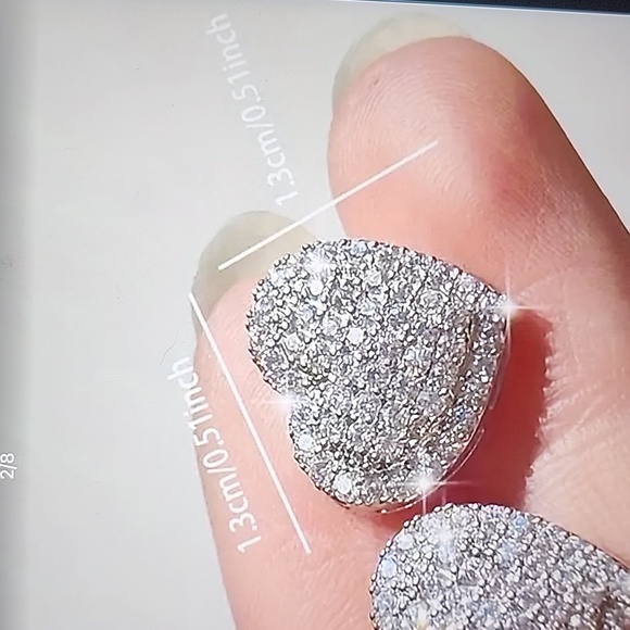 Rhinestone silver Heart earrings - Picture 2 of 5